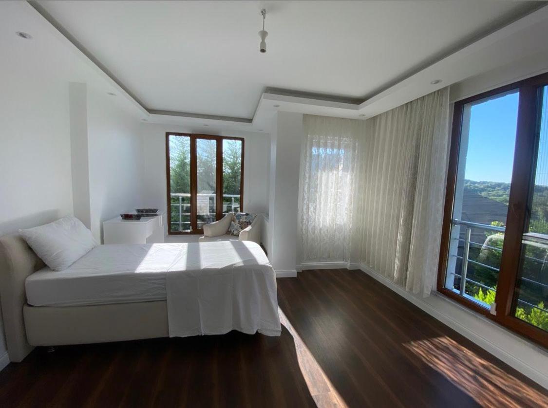 Wonderful Villa Airport 5 Minutes Arnavutkoy Εξωτερικό φωτογραφία